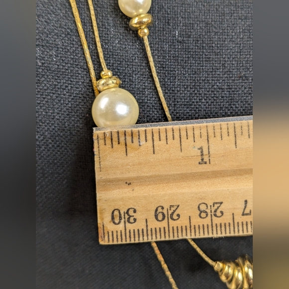 Vintage Faux Pearl Necklace 3 Strand Gold tone Gold loops 16" - Picture 7 of 8